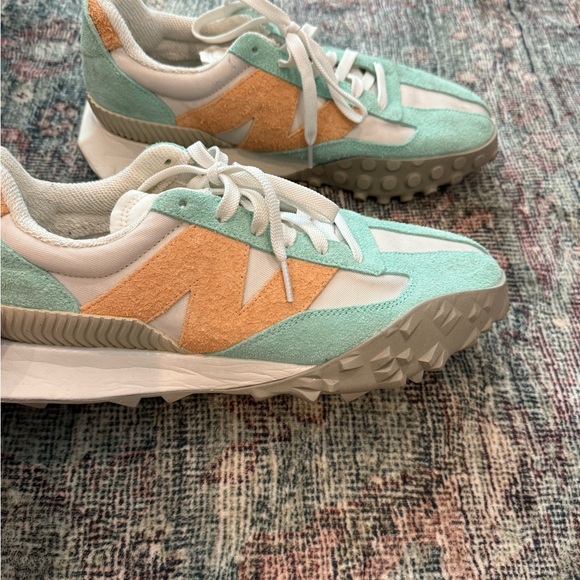 Mint and Tan New Balance XC-72 - Picture 2 of 7